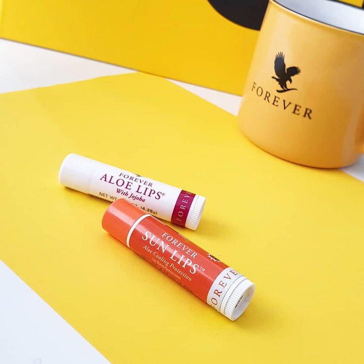 مرطوب کننده ی آلوئه لیپس فوراور